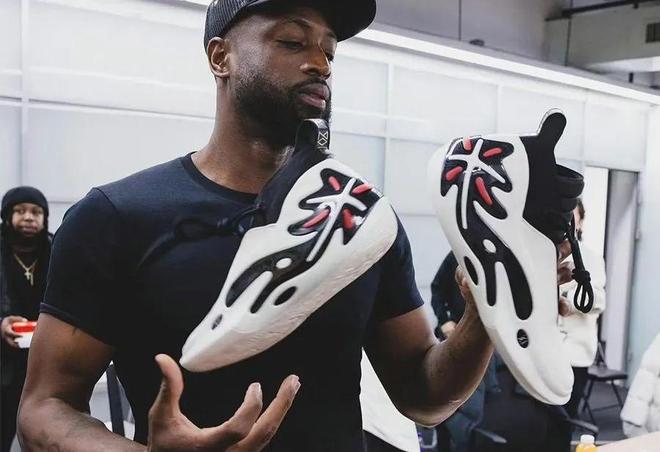 世体：亚马尔接连缺席国家队比赛，下次比赛或与梅西交手（世体：亚马尔连续未出战国家队，下一战或将对决梅西）