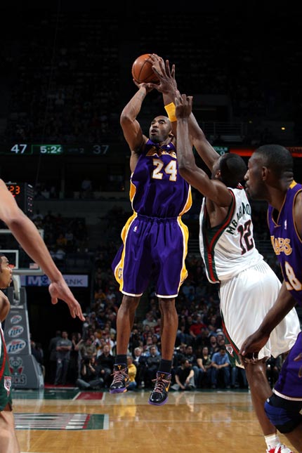 特雷·墨菲谈逆转：我们代表社区，在场上不能放弃（特雷·墨菲：我们为社区而战，场上绝不放弃）