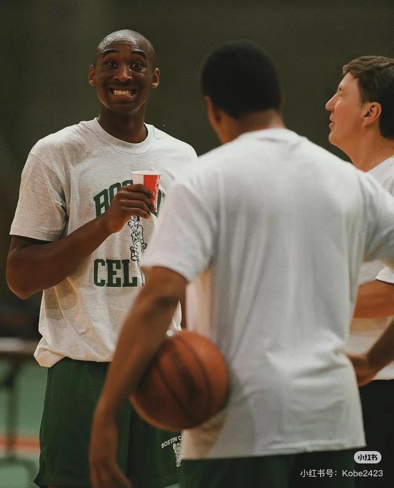 董路：足协准备在4个国家设置球员海外中心，类似鲁能巴西基地（董路：足协拟在四国设海外球员培养中心，模式参考鲁能巴西基地）