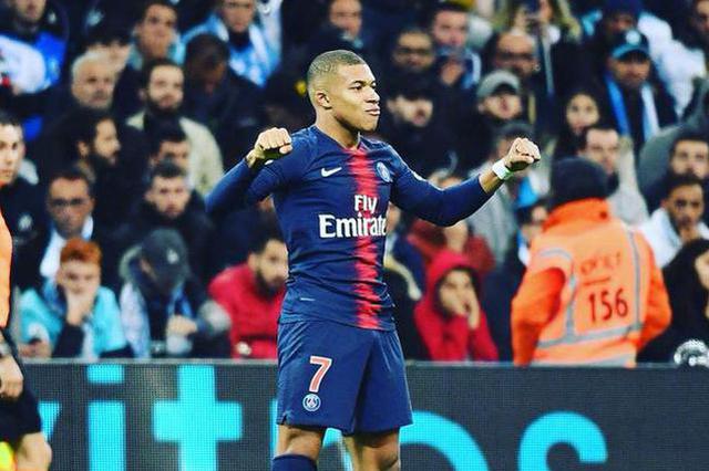 戈登：比赛尾声被勒沃库森扳平，真的让人很难接受（戈登：终场前遭勒沃库森追平，令人难以接受）