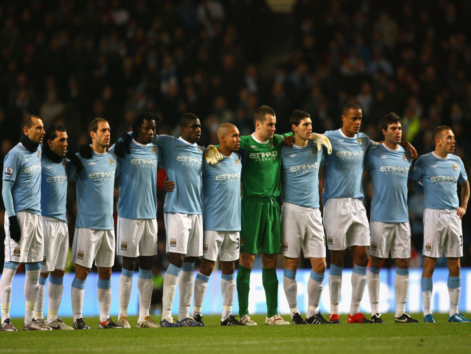 不理想！班凯罗半场6中2拿到7分2断 正负值-5（班凯罗半场低迷：6投2中仅7分2抢断，正负值-5）