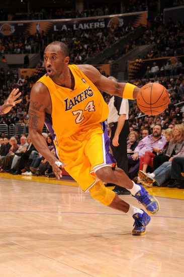 比目鱼肌再次受伤，皇社新援扬赫尔将缺席今年剩余所有比赛（比目鱼肌伤情复发，皇社新援扬赫尔无缘今年剩余全部比赛）