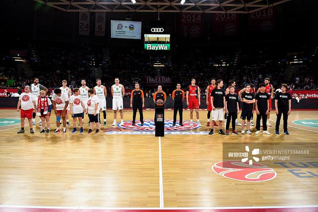 篮球篮网球迷热议球队表现（篮网球迷激辩球队表现）