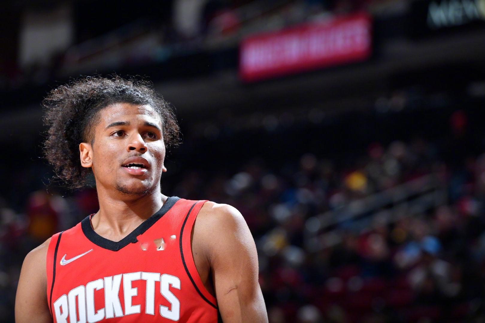 法国、挪威同组，姆巴佩和哈兰德将在世界杯小组赛迎来交手（世界杯小组赛出炉：法国与挪威同组，姆巴佩对决哈兰德）