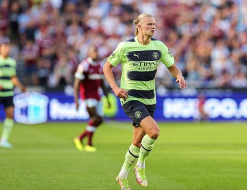 34分！穆雷砍全场最高分，首节23分创生涯单节得分纪录（穆雷34分领跑全场，首节23分刷新生涯单节纪录）